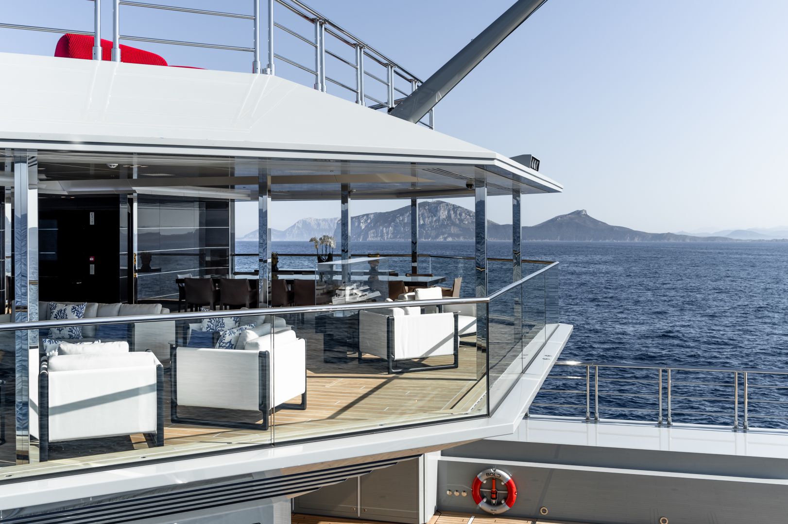 Our decoration tips to turn a yacht into a floating palace