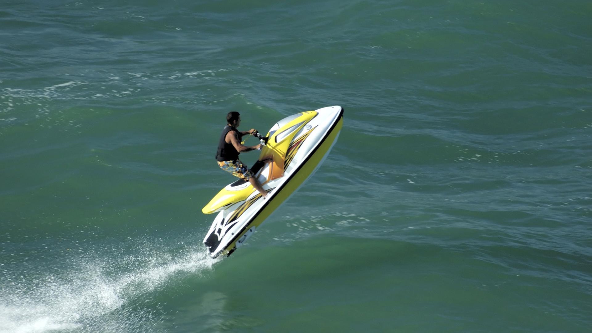 My Review of the Yamaha Waverunner: Is It Worth the Investment?